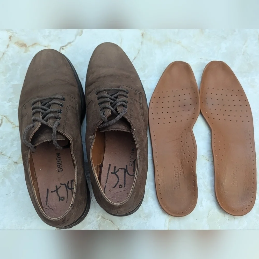 Rockport size 10